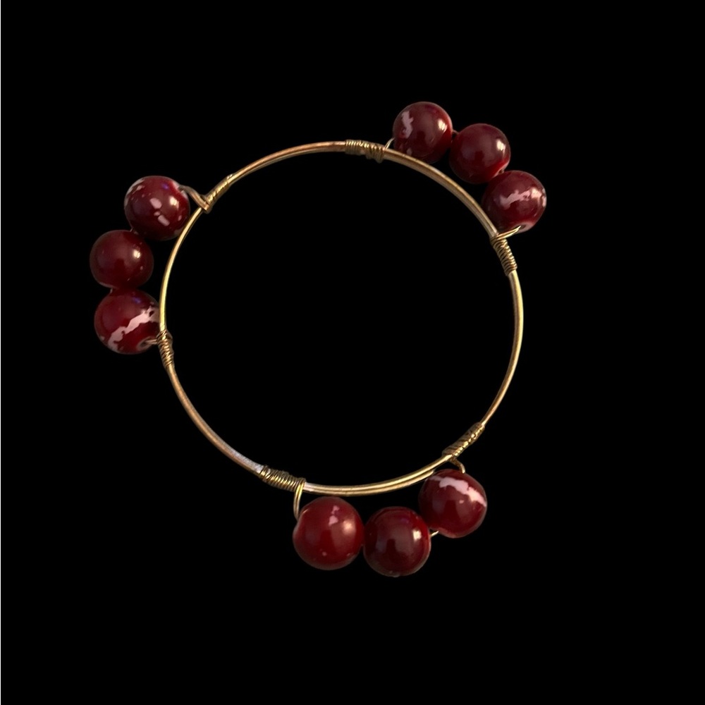 Elegant Gold and Red Beaded Bracelet